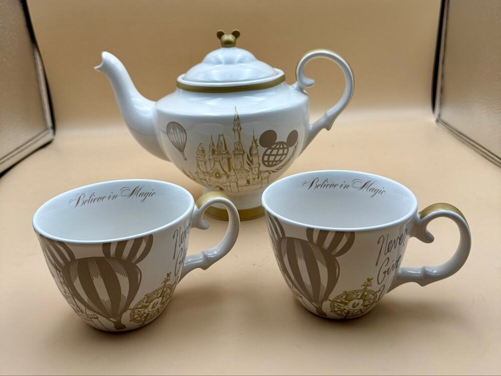 Disney Parks Believe in Magic Teapot 2 Mugs Mickey Castle Gold Tea Set